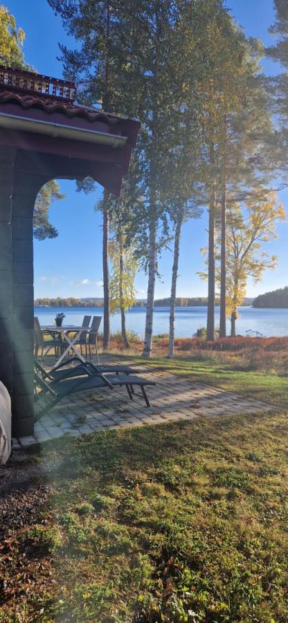 Lakeside Log Cabin Fraemby Udde ファールン エクステリア 写真