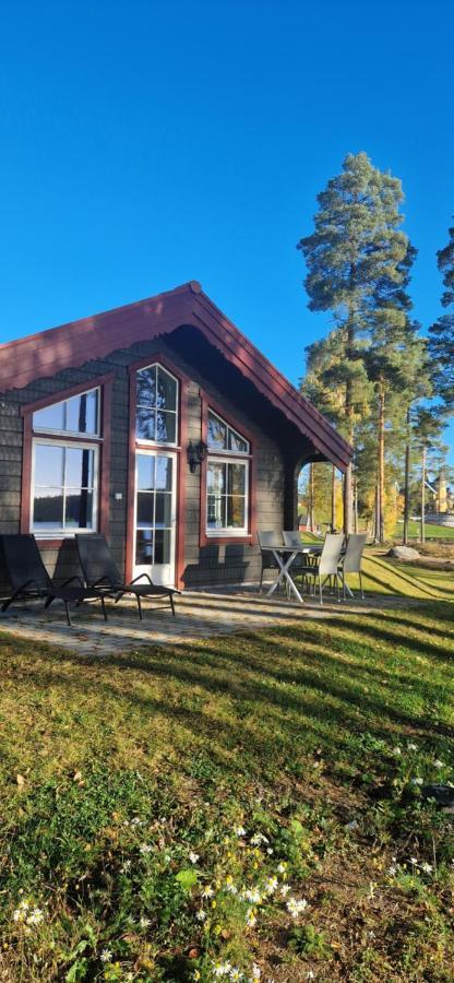Lakeside Log Cabin Fraemby Udde ファールン エクステリア 写真